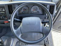 いすゞエルフ冷凍車（冷蔵車）小型（2t・3t）[写真33]