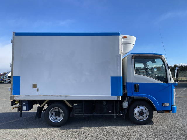 いすゞエルフ冷凍車（冷蔵車）小型（2t・3t）[写真07]