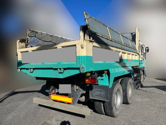 いすゞギガダンプ大型（10t）[写真02]