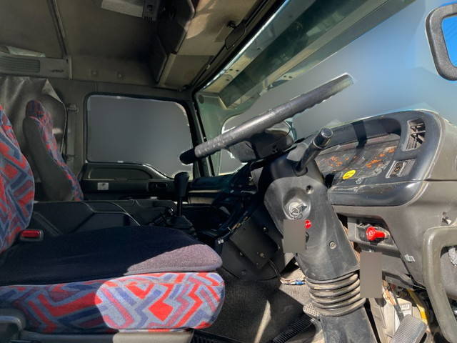 いすゞギガダンプ大型（10t）[写真26]