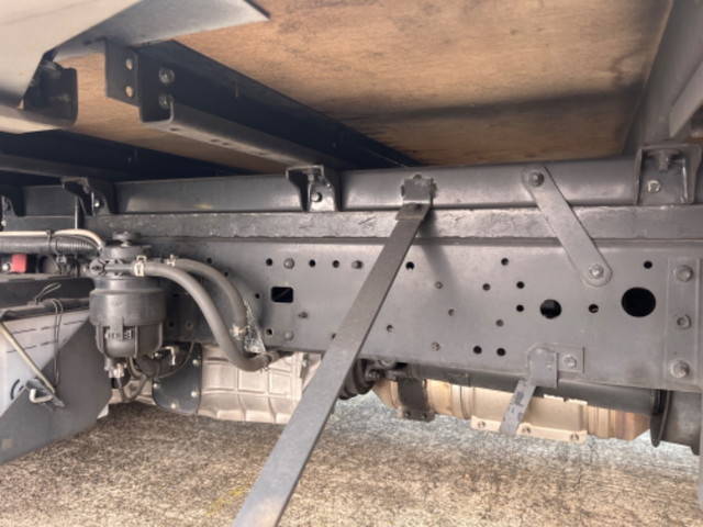 日野デュトロアルミバン小型（2t・3t）[写真21]