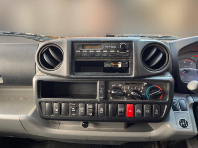 日野デュトロアルミバン小型（2t・3t）[写真36]