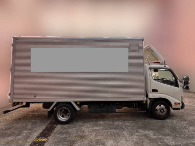 日野デュトロアルミバン小型（2t・3t）[写真05]