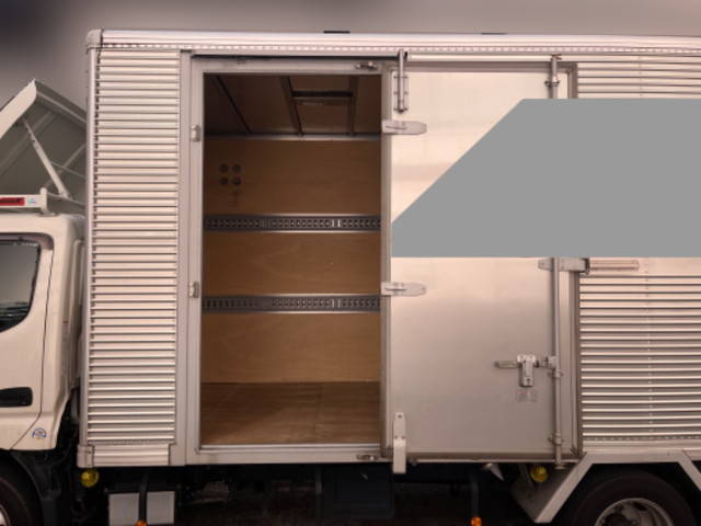 日野デュトロアルミバン小型（2t・3t）[写真07]