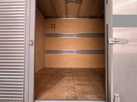 日野デュトロアルミバン小型（2t・3t）[写真08]