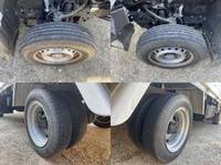 トヨタトヨエース平ボディ小型（2t・3t）[写真10]