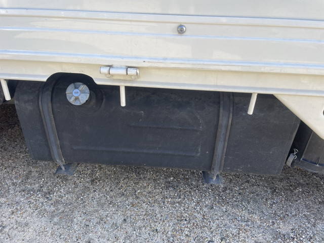 トヨタトヨエース平ボディ小型（2t・3t）[写真11]