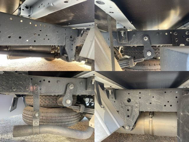 トヨタトヨエース平ボディ小型（2t・3t）[写真12]