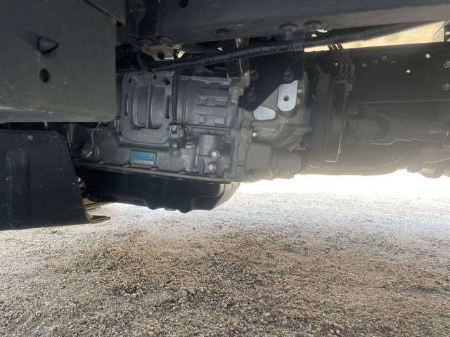 トヨタトヨエース平ボディ小型（2t・3t）[写真13]