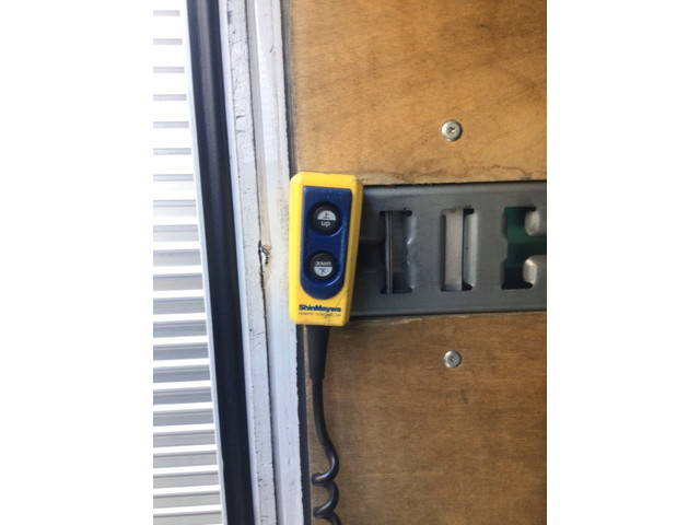 三菱ふそうキャンターアルミバン小型（2t・3t）[写真11]