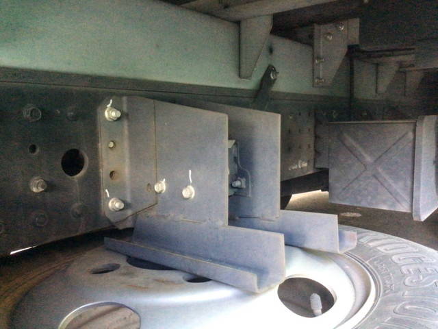 三菱ふそうキャンターアルミバン小型（2t・3t）[写真15]