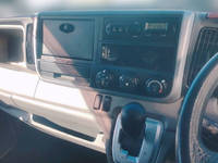 三菱ふそうキャンターアルミバン小型（2t・3t）[写真25]