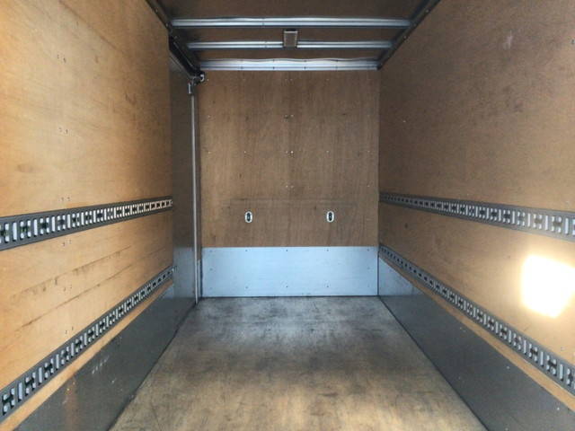 三菱ふそうキャンターアルミバン小型（2t・3t）[写真08]