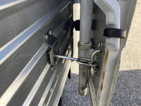 いすゞエルフアルミバン小型（2t・3t）[写真33]