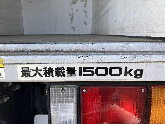 いすゞエルフアルミバン小型（2t・3t）[写真37]