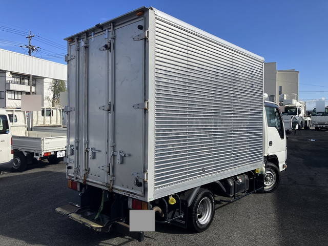 いすゞエルフアルミバン小型（2t・3t）[写真04]