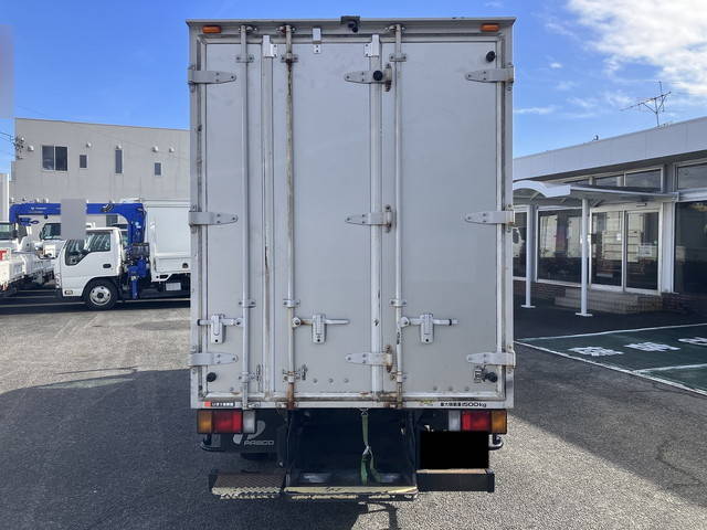 いすゞエルフアルミバン小型（2t・3t）[写真08]