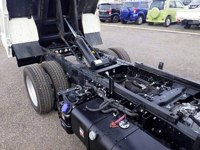 いすゞエルフダンプ小型（2t・3t）[写真15]
