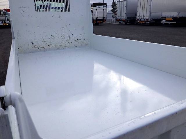 いすゞエルフダンプ小型（2t・3t）[写真09]