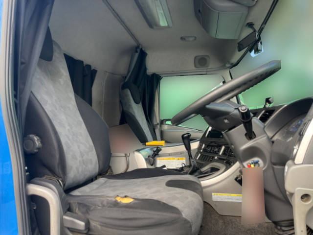 UDトラックスクオンコンテナ専用車大型（10t）[写真26]