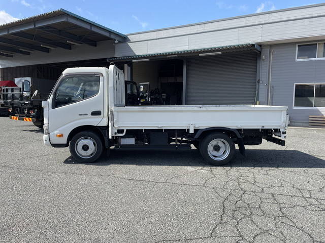 日野デュトロ平ボディ小型（2t・3t）[写真05]