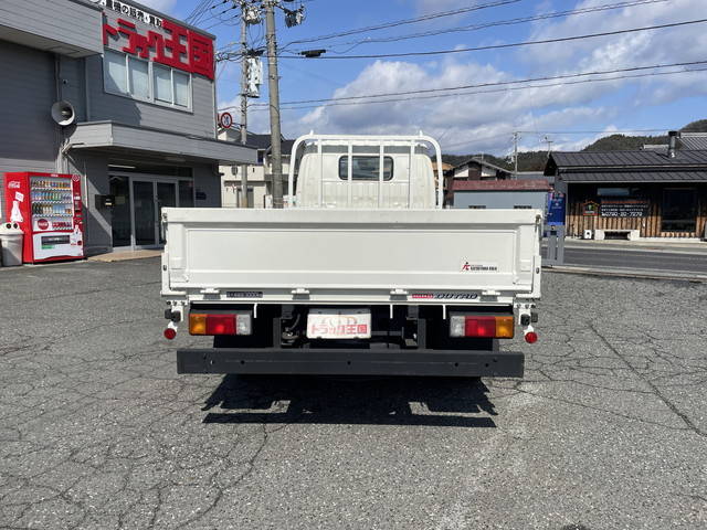 日野デュトロ平ボディ小型（2t・3t）[写真09]
