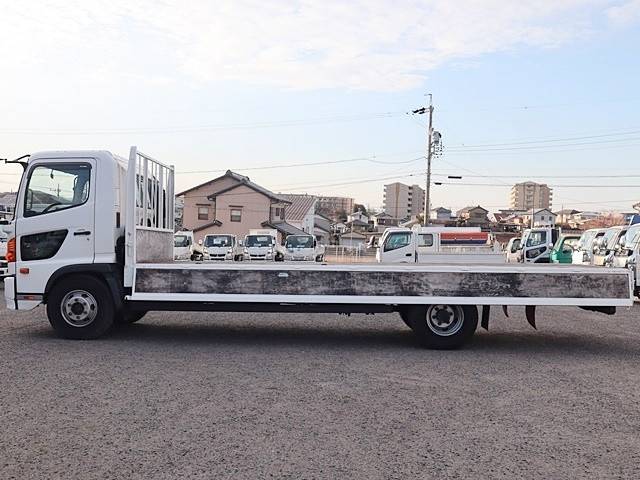 日野レンジャー平ボディ中型（4t）[写真10]