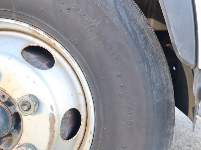 日野レンジャー平ボディ中型（4t）[写真14]