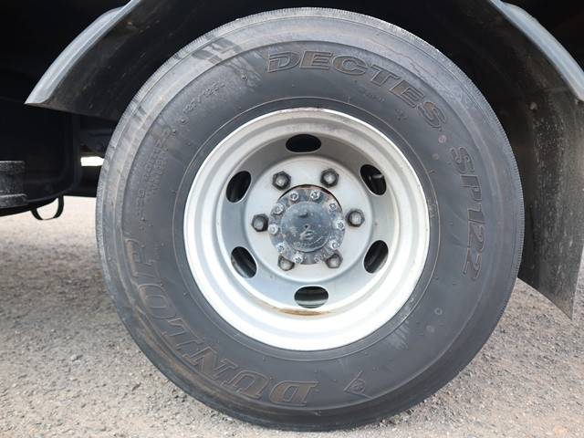 日野レンジャー平ボディ中型（4t）[写真18]