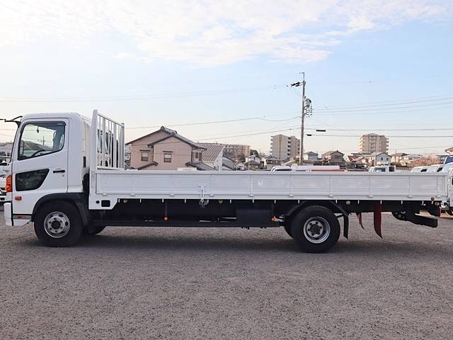 日野レンジャー平ボディ中型（4t）[写真06]