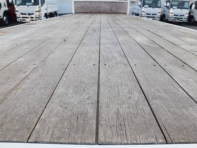 日野レンジャー平ボディ中型（4t）[写真09]