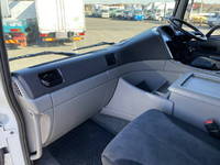 UDトラックスクオン冷凍車（冷蔵車）大型（10t）[写真30]