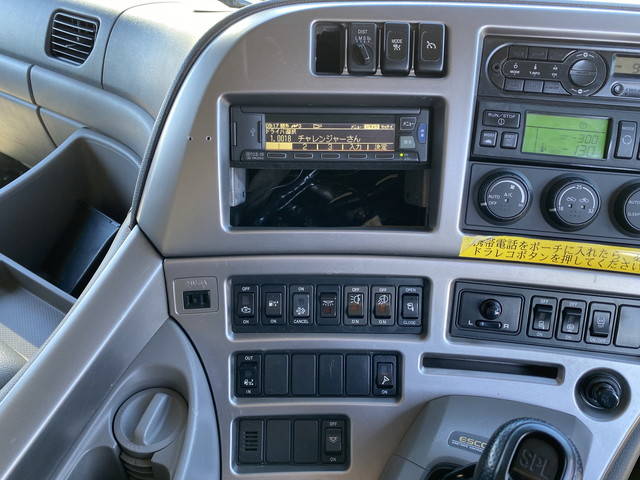 UDトラックスクオン冷凍車（冷蔵車）大型（10t）[写真34]