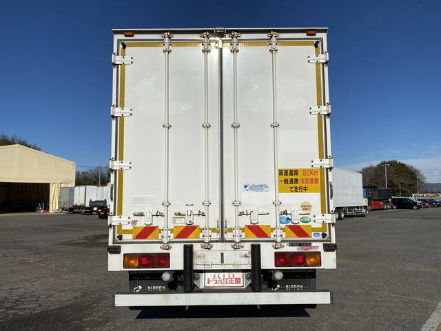 UDトラックスクオン冷凍車（冷蔵車）大型（10t）[写真09]