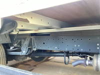 日野デュトロ平ボディ小型（2t・3t）[写真13]