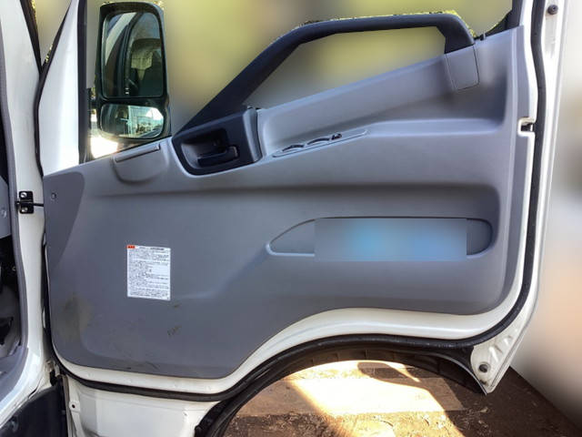 日野デュトロ平ボディ小型（2t・3t）[写真20]