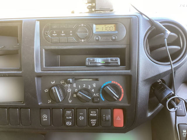 日野デュトロ平ボディ小型（2t・3t）[写真24]