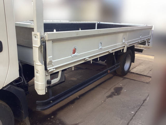 日野デュトロ平ボディ小型（2t・3t）[写真05]