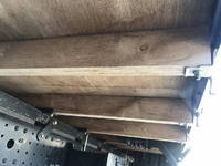 三菱ふそうキャンター平ボディ小型（2t・3t）[写真26]