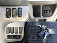 三菱ふそうキャンター平ボディ小型（2t・3t）[写真32]