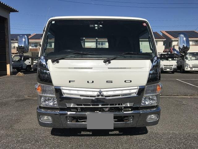 三菱ふそうキャンター平ボディ小型（2t・3t）[写真06]