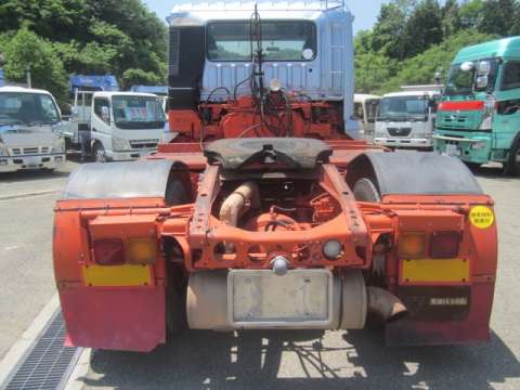 三菱ふそうスーパーグレートトレーラーヘッド（トラクターヘッド）大型（10t）[写真02]