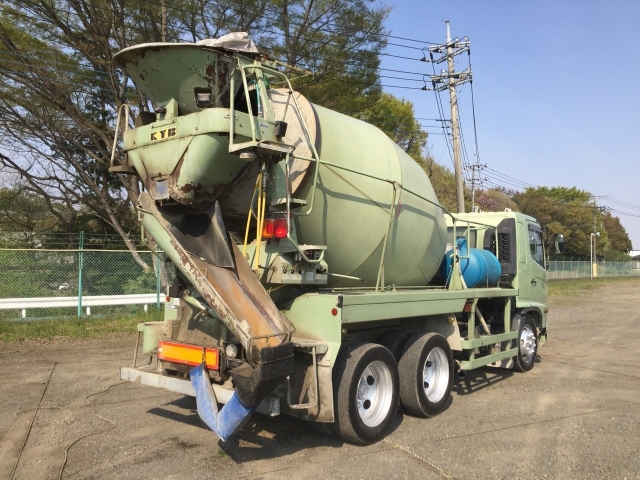 日野レンジャーミキサー車（コンクリートミキサー）増トン（6t・8t）[写真02]