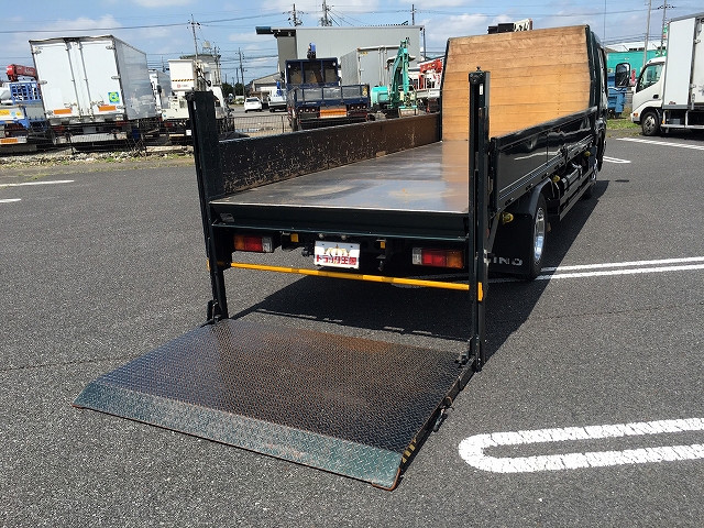 日野デュトロ平ボディ小型（2t・3t）[写真02]