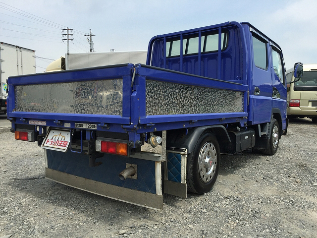 三菱ふそうキャンターガッツダブルキャブ（Wキャブ）小型（2t・3t）[写真02]