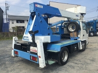 いすゞエルフ高所作業車小型（2t・3t）[写真02]