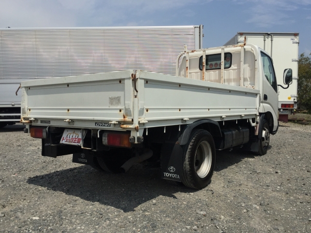 トヨタダイナ平ボディ小型（2t・3t）[写真02]