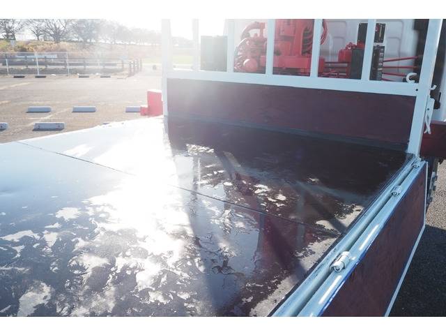 いすゞエルフクレーン4段小型（2t・3t）[写真13]