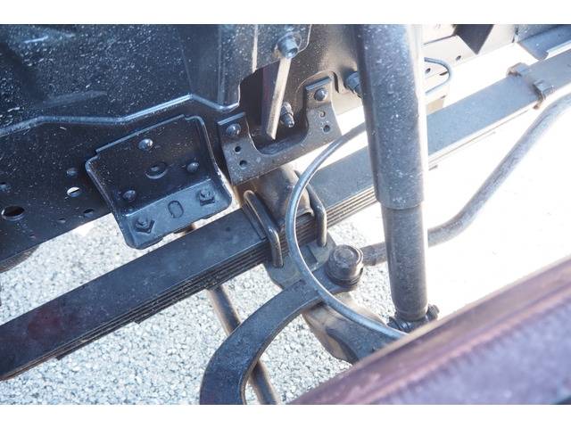 いすゞエルフクレーン4段小型（2t・3t）[写真17]