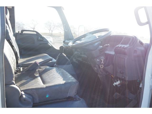 いすゞエルフクレーン4段小型（2t・3t）[写真36]